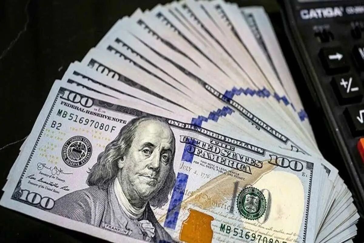 قیمت دلار امروز؛ ثبات نسبی در معاملات بازار آزاد